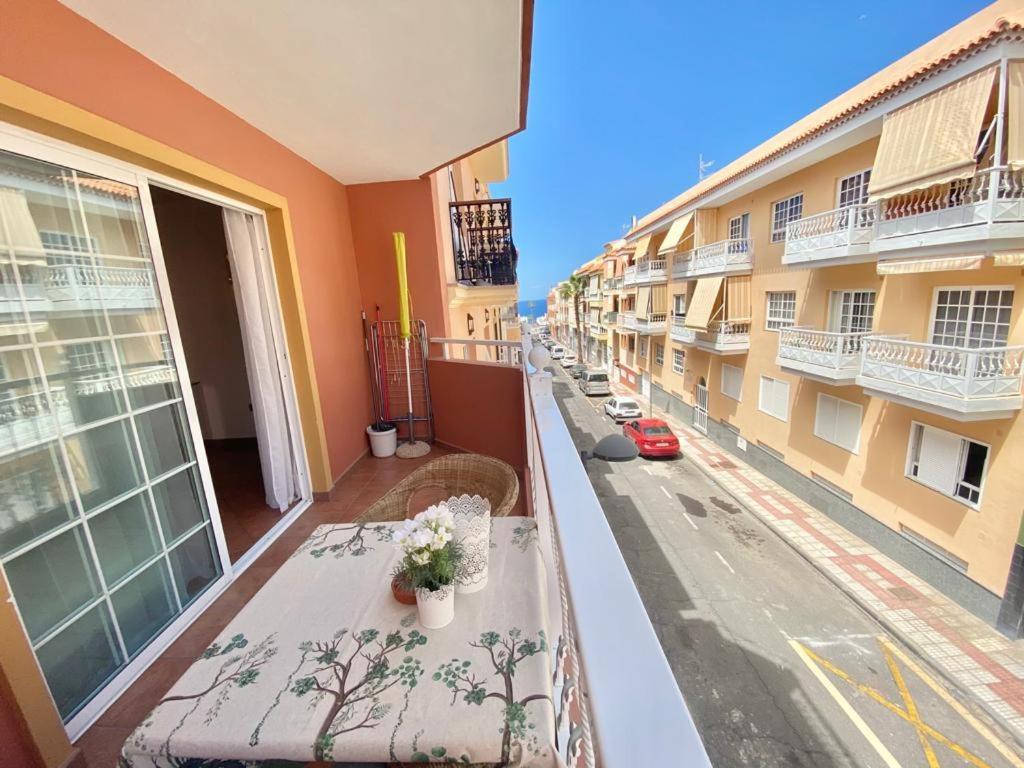 Casa Blanca , nahe am Strand , WiFI frei Guia de Isora  Bagian luar foto